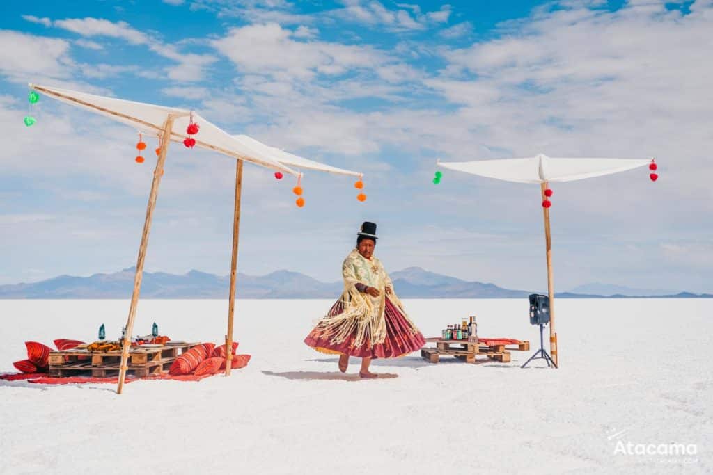 Tour do Atacama ao Salar de Uyuni com FlaviaBia