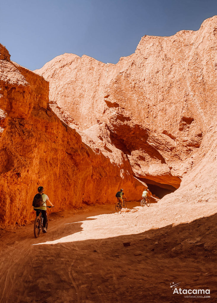 Garganta del Diablo - Passeio de bike no Atacama